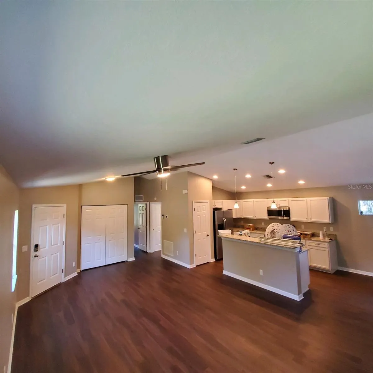 4000 ALMOND AVE