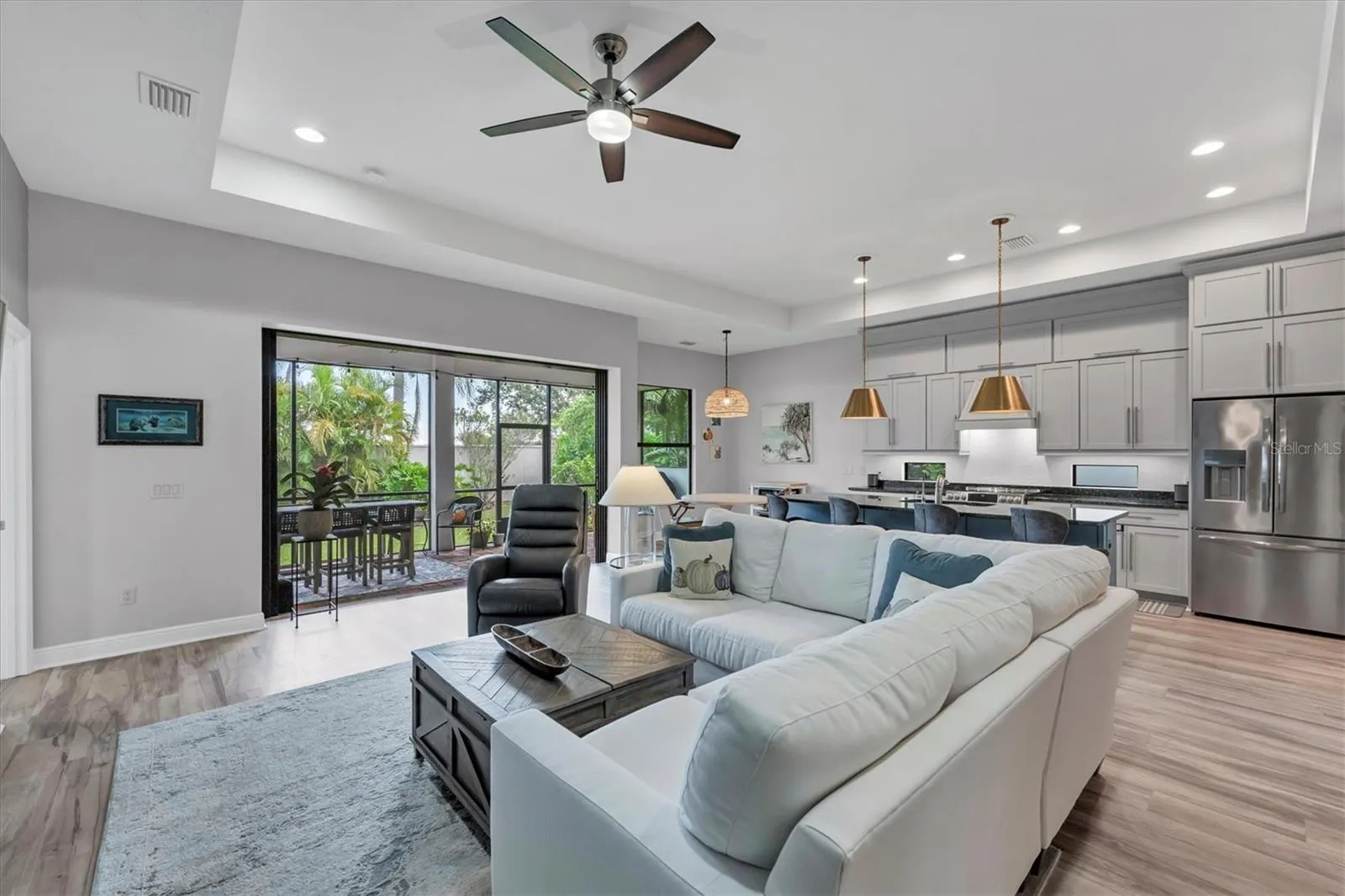 5819 TITLE ROW DR