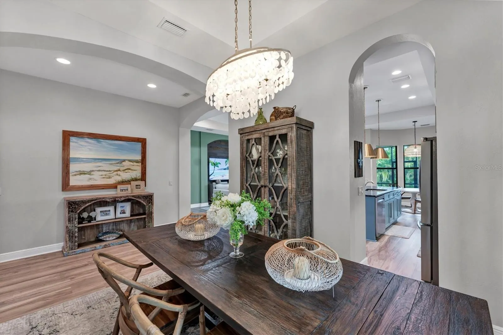 5819 TITLE ROW DR