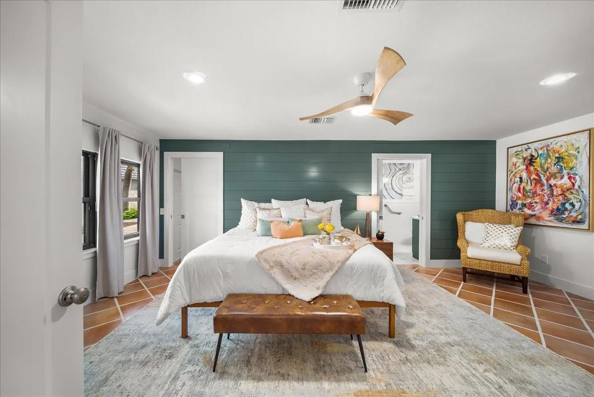 718 GOLDEN BEACH BLVD #1, #1