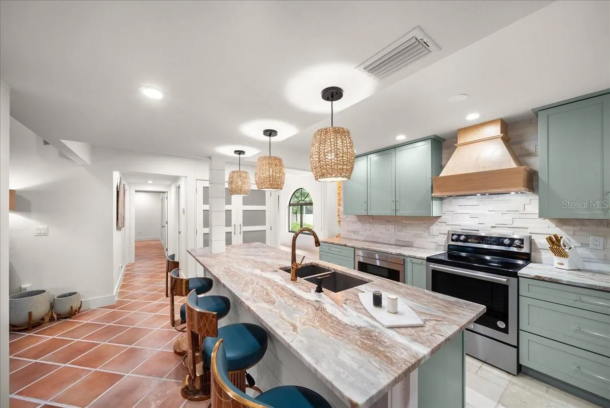 718 GOLDEN BEACH BLVD #1, #1