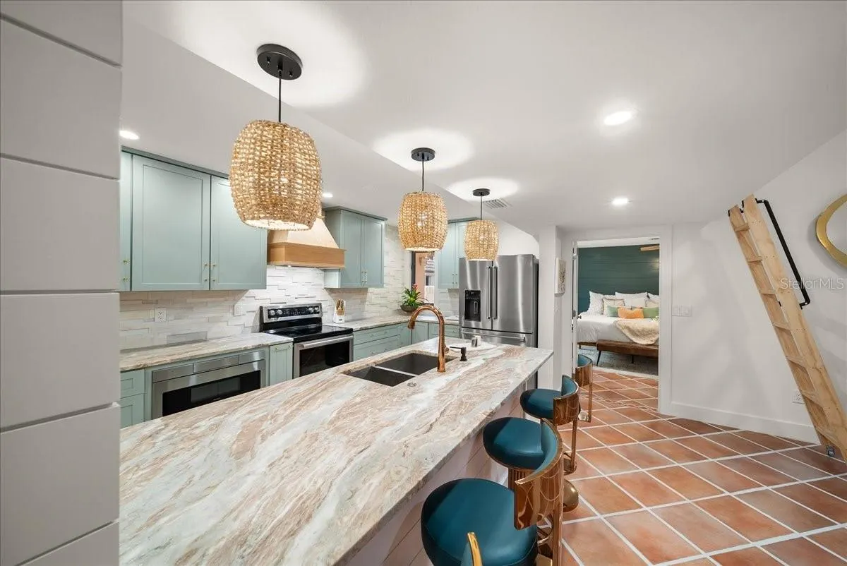 718 GOLDEN BEACH BLVD #1, #1