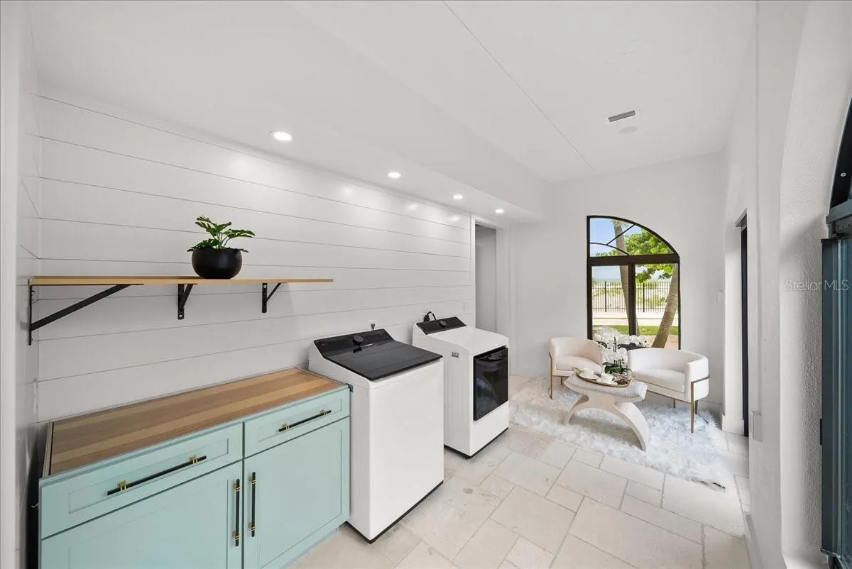 718 GOLDEN BEACH BLVD #1, #1