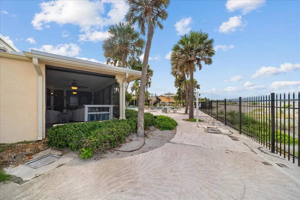 718 GOLDEN BEACH BLVD #1, #1