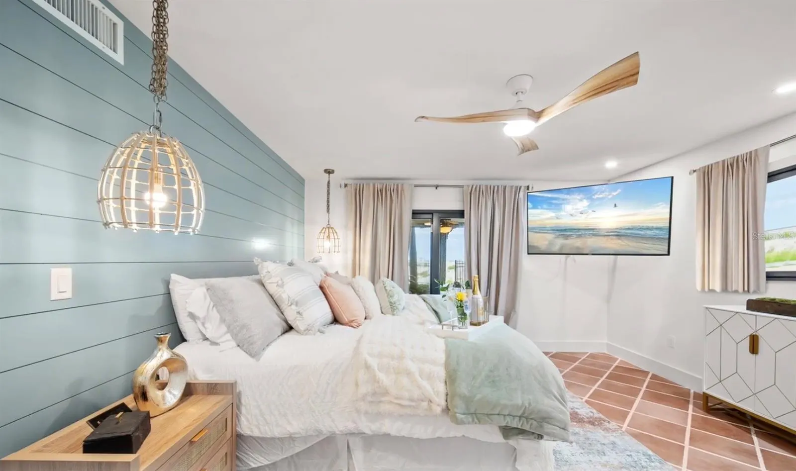 718 GOLDEN BEACH BLVD #1, #1