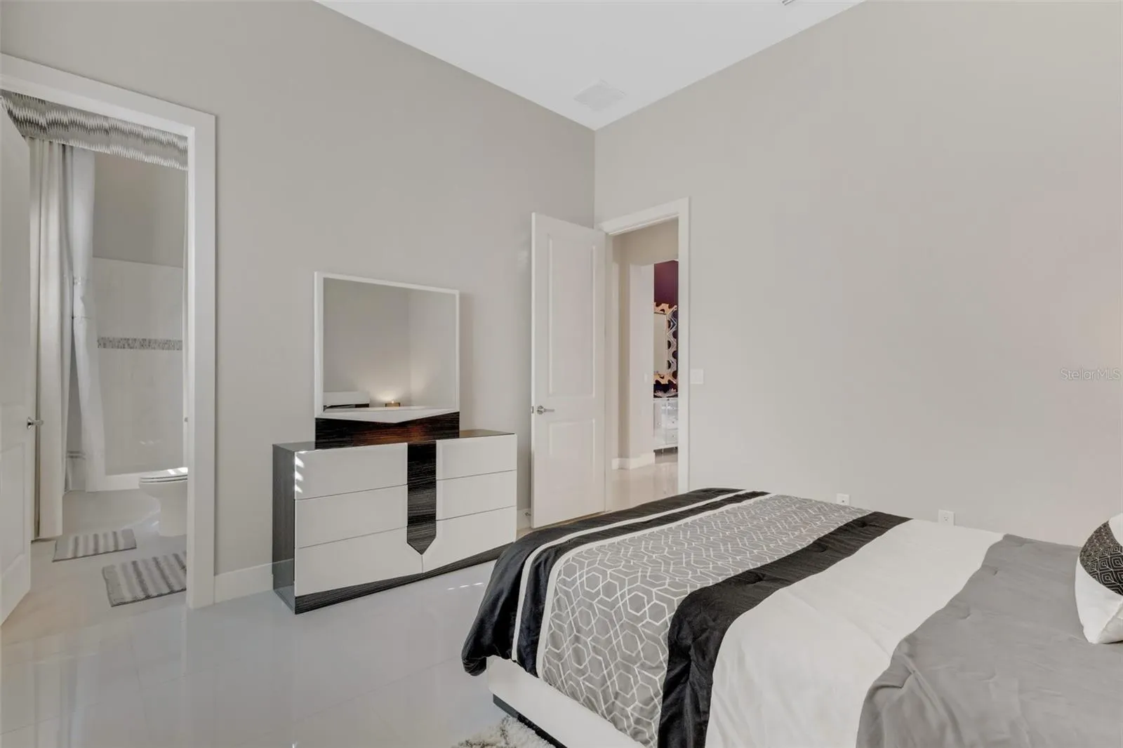 8921 ARTISAN WAY
