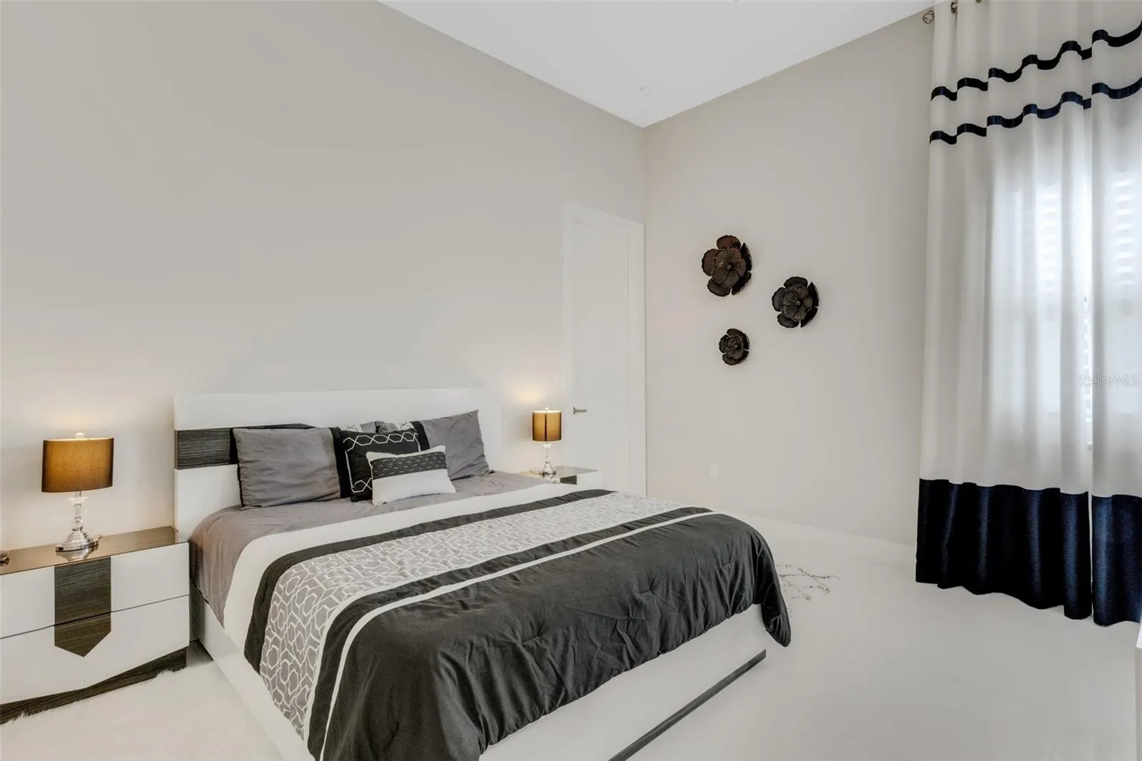 8921 ARTISAN WAY
