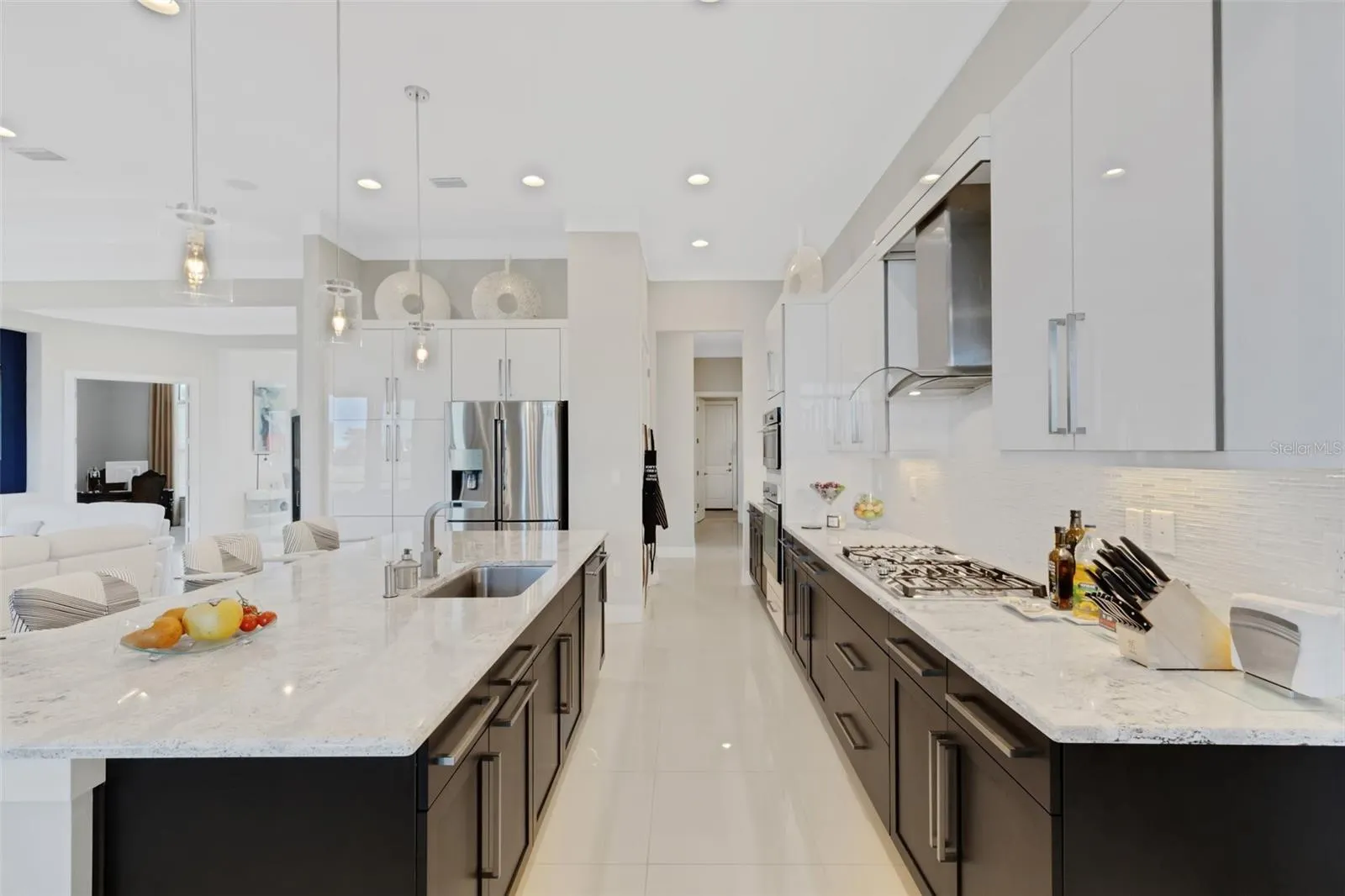 8921 ARTISAN WAY