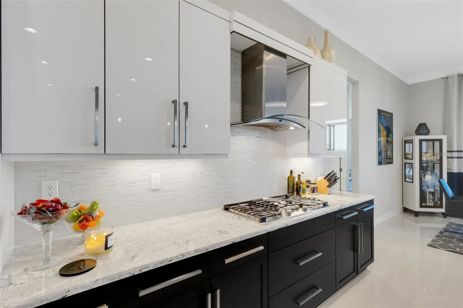 8921 ARTISAN WAY