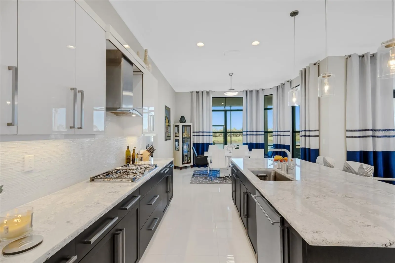 8921 ARTISAN WAY