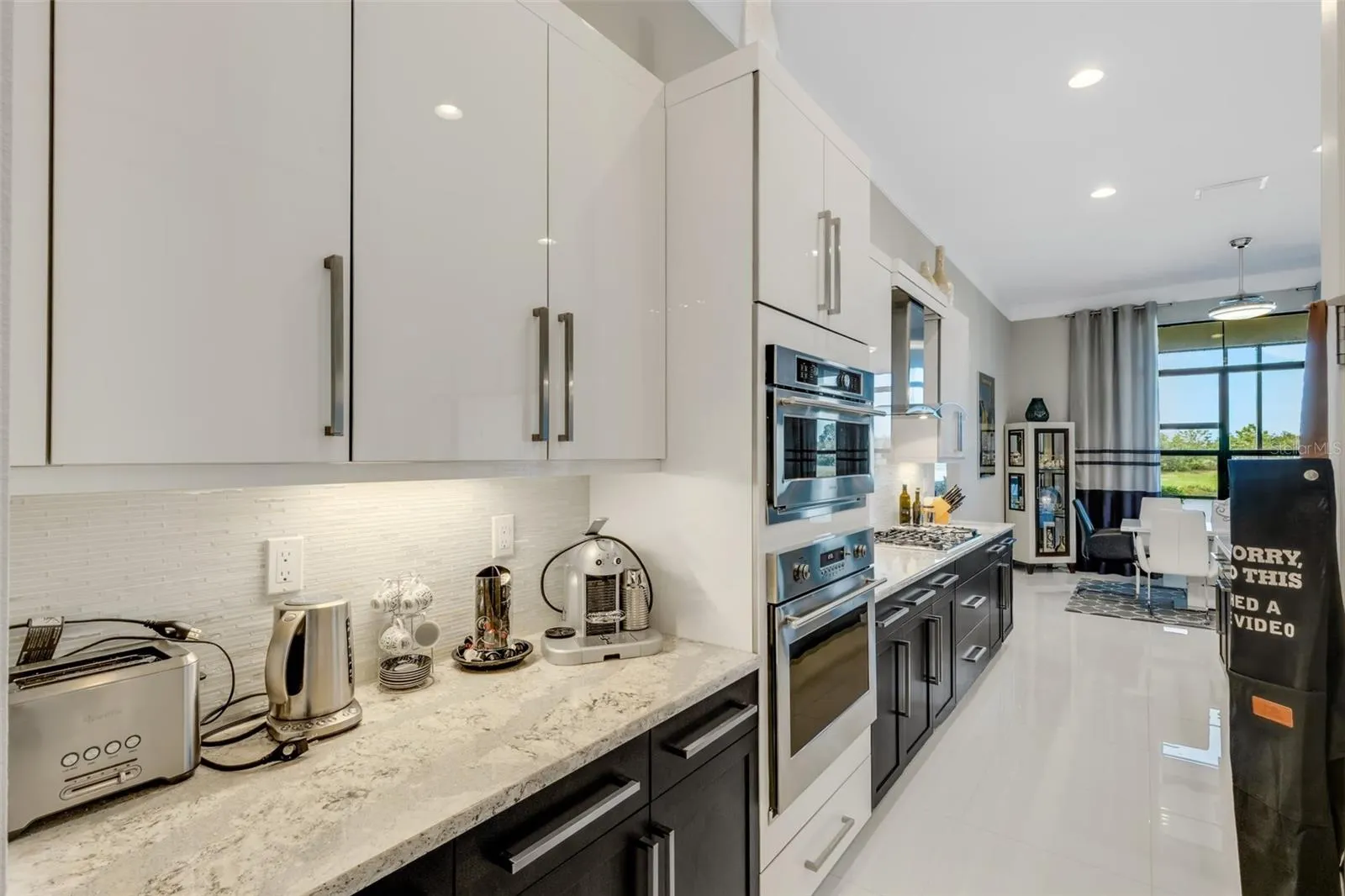 8921 ARTISAN WAY