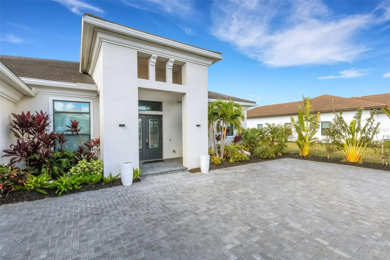 8921 ARTISAN WAY
