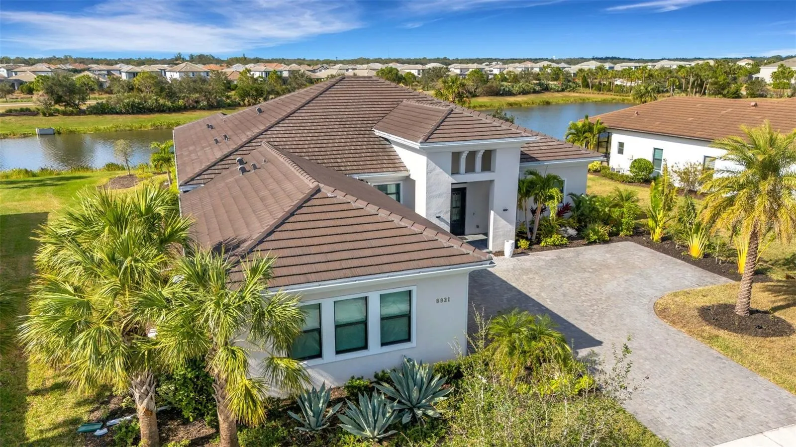 8921 ARTISAN WAY