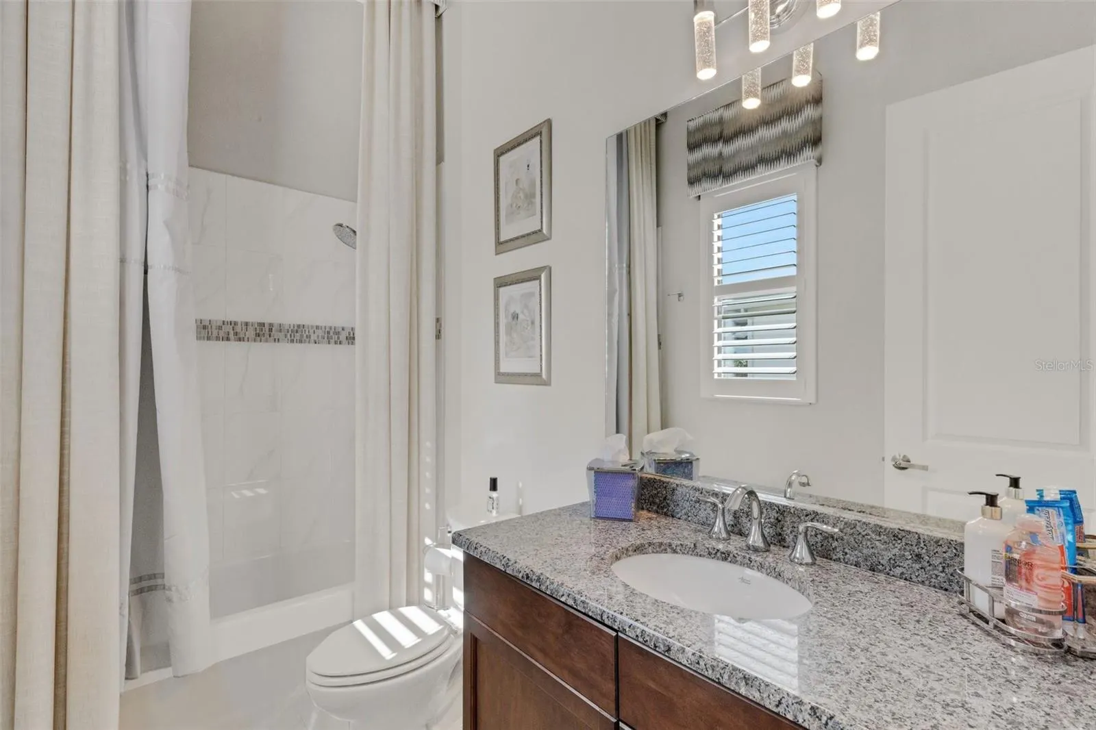 8921 ARTISAN WAY