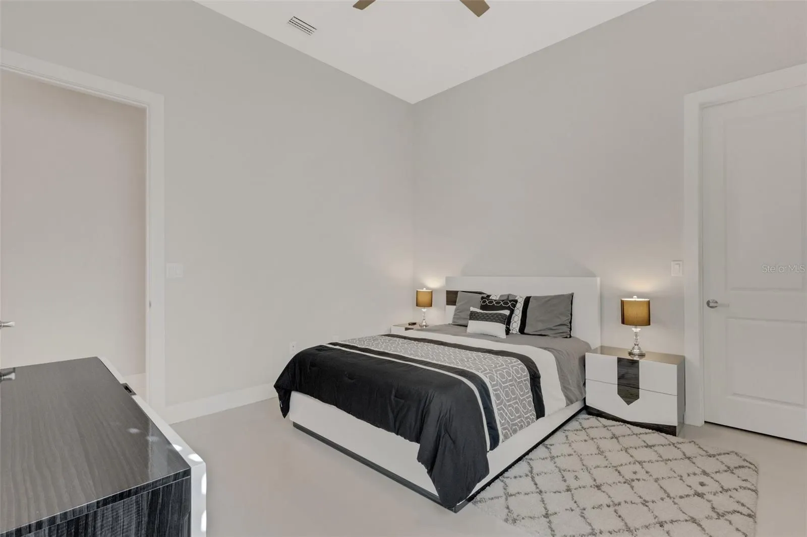 8921 ARTISAN WAY