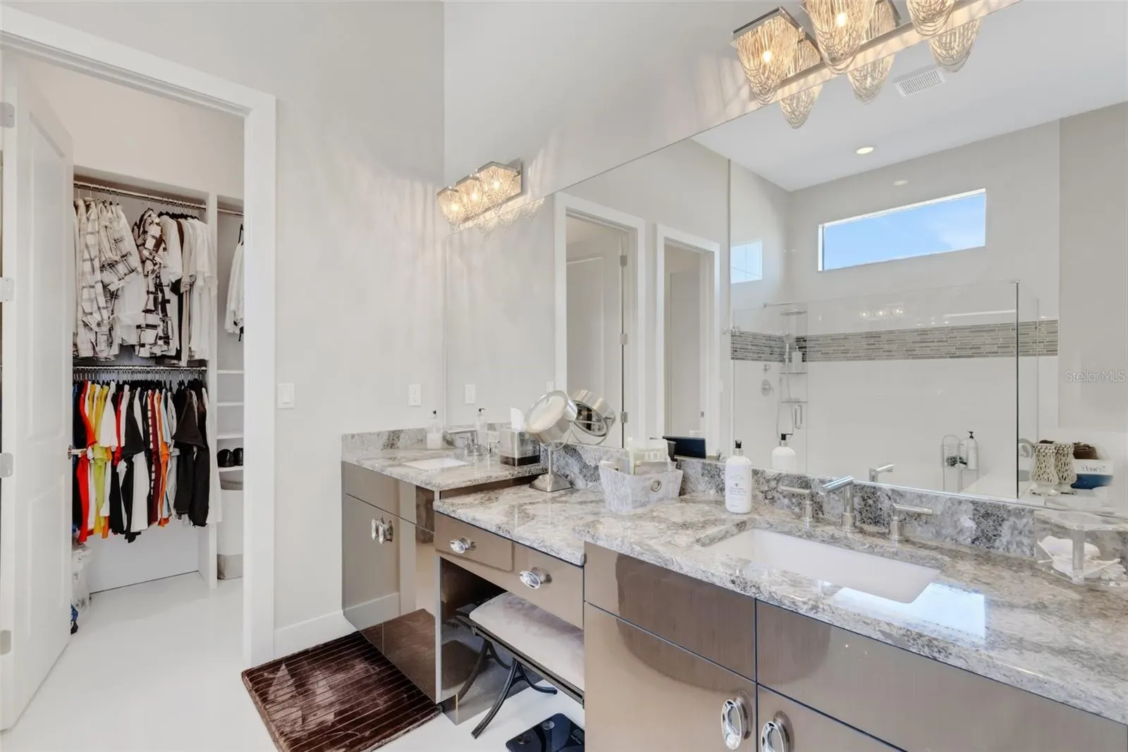 8921 ARTISAN WAY