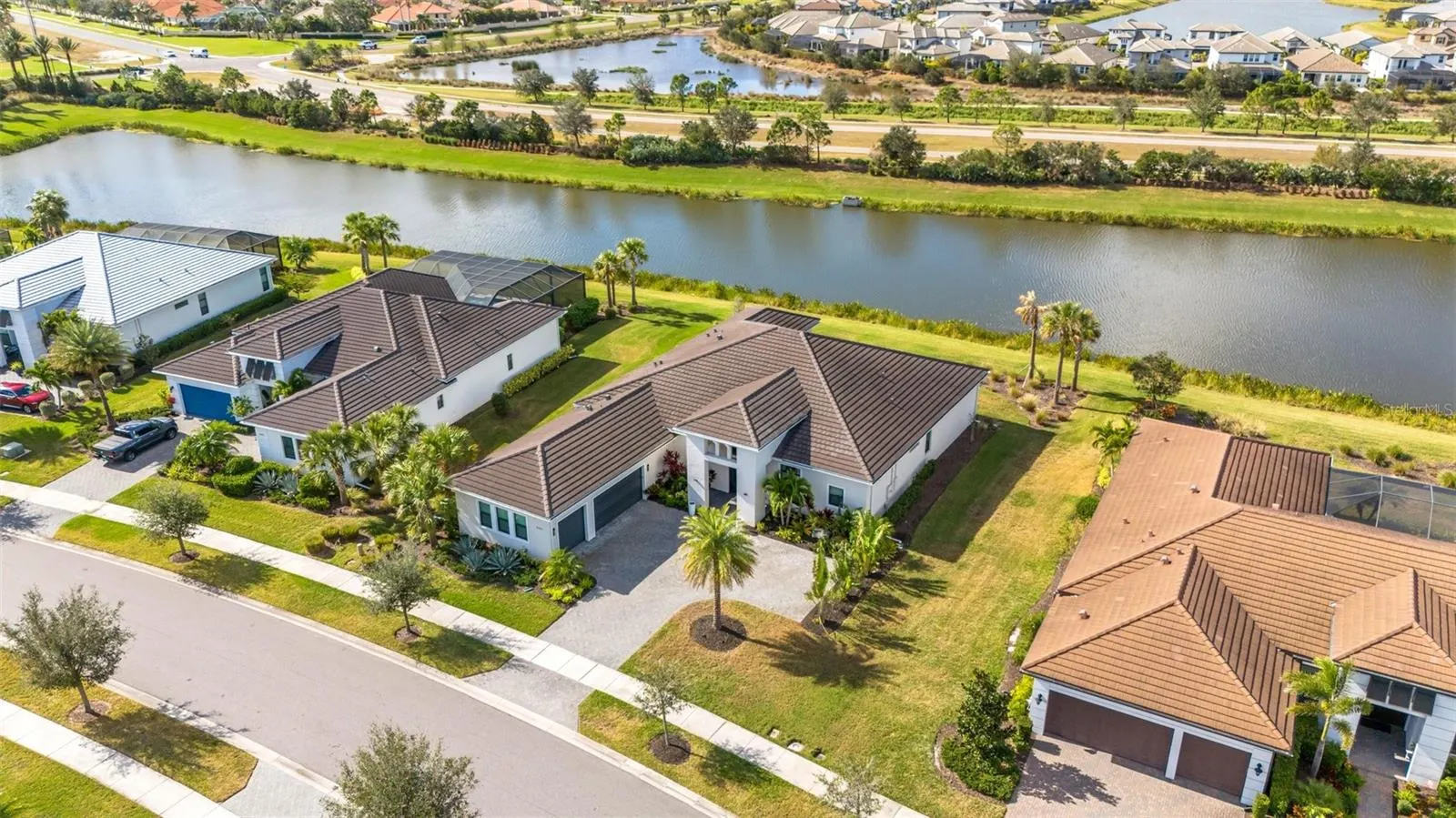 8921 ARTISAN WAY