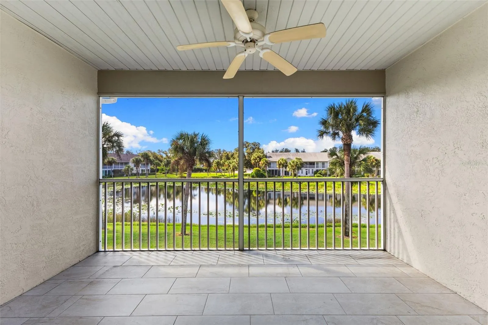 414 LAUREL LAKE DR #203, #203