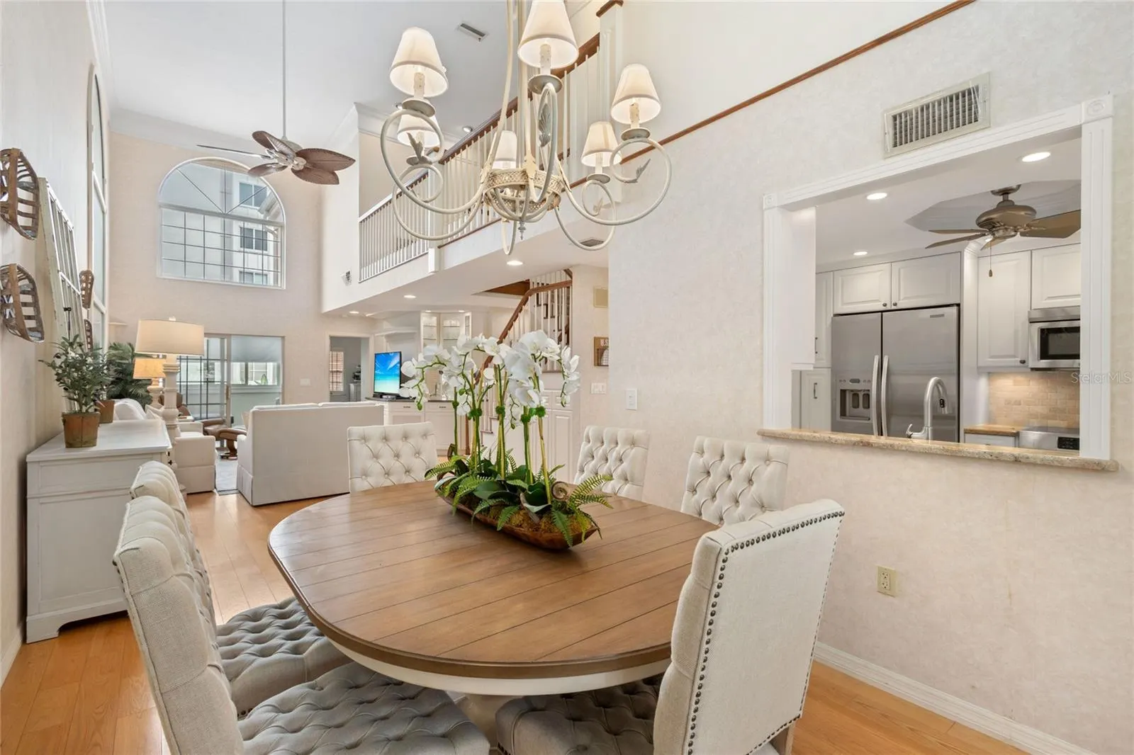 1161 COQUILLE ST #206, #206