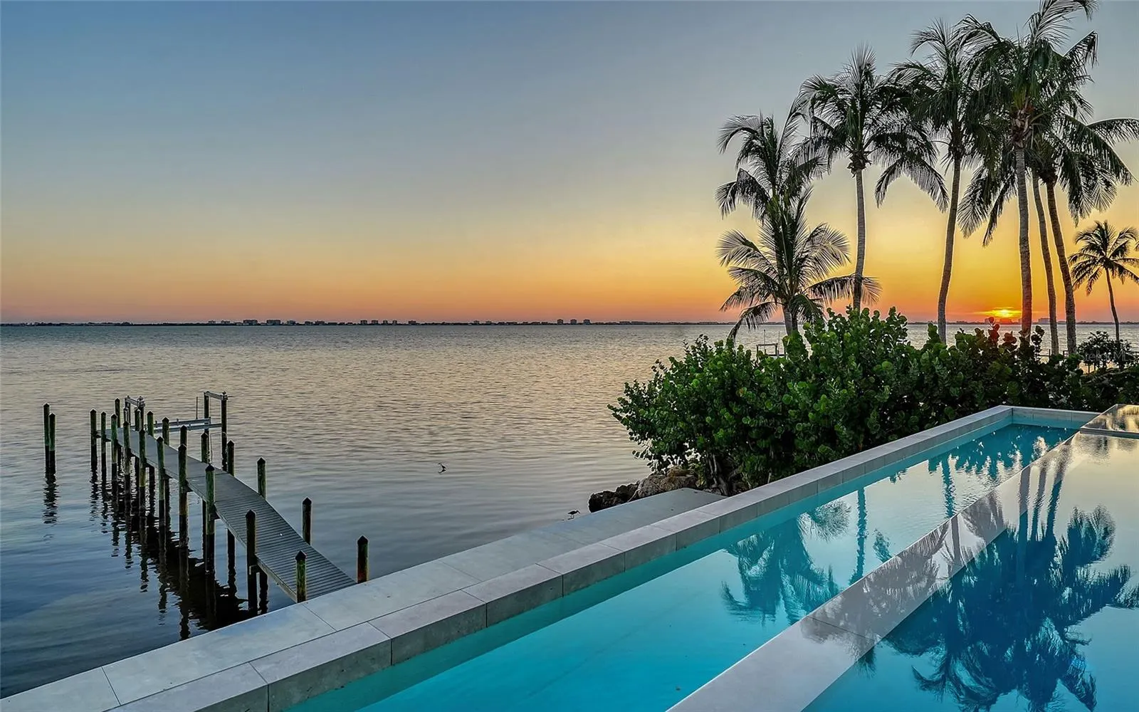 388 S SHORE DR