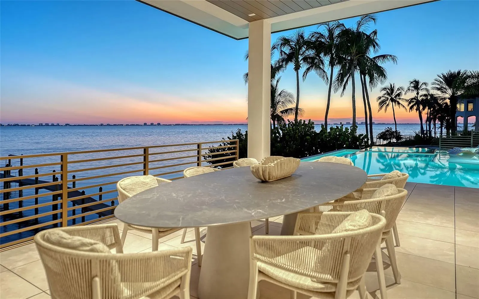 388 S SHORE DR