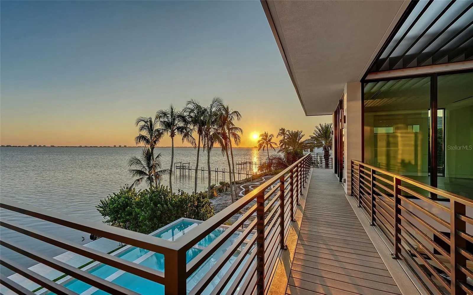 388 S SHORE DR