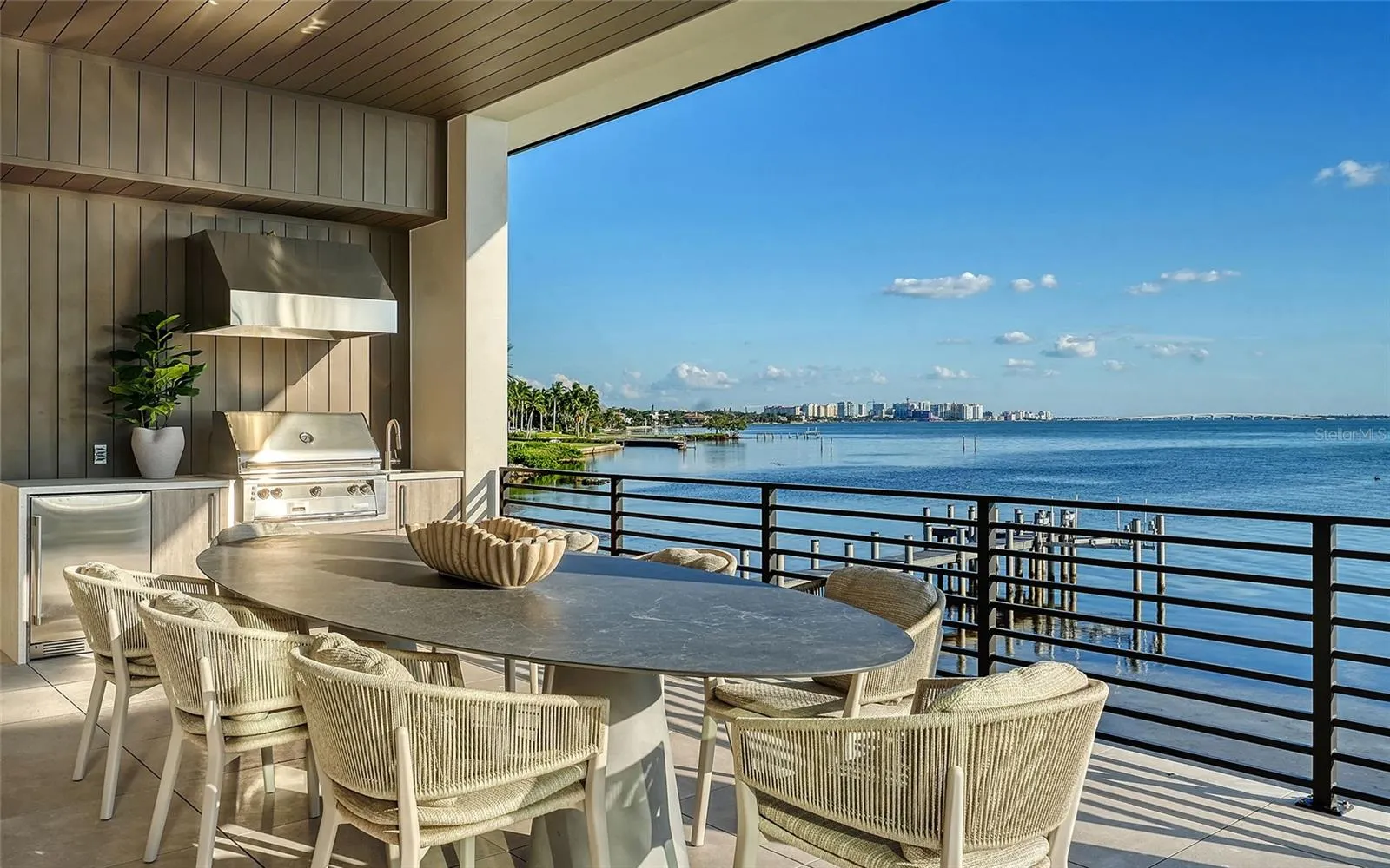 388 S SHORE DR