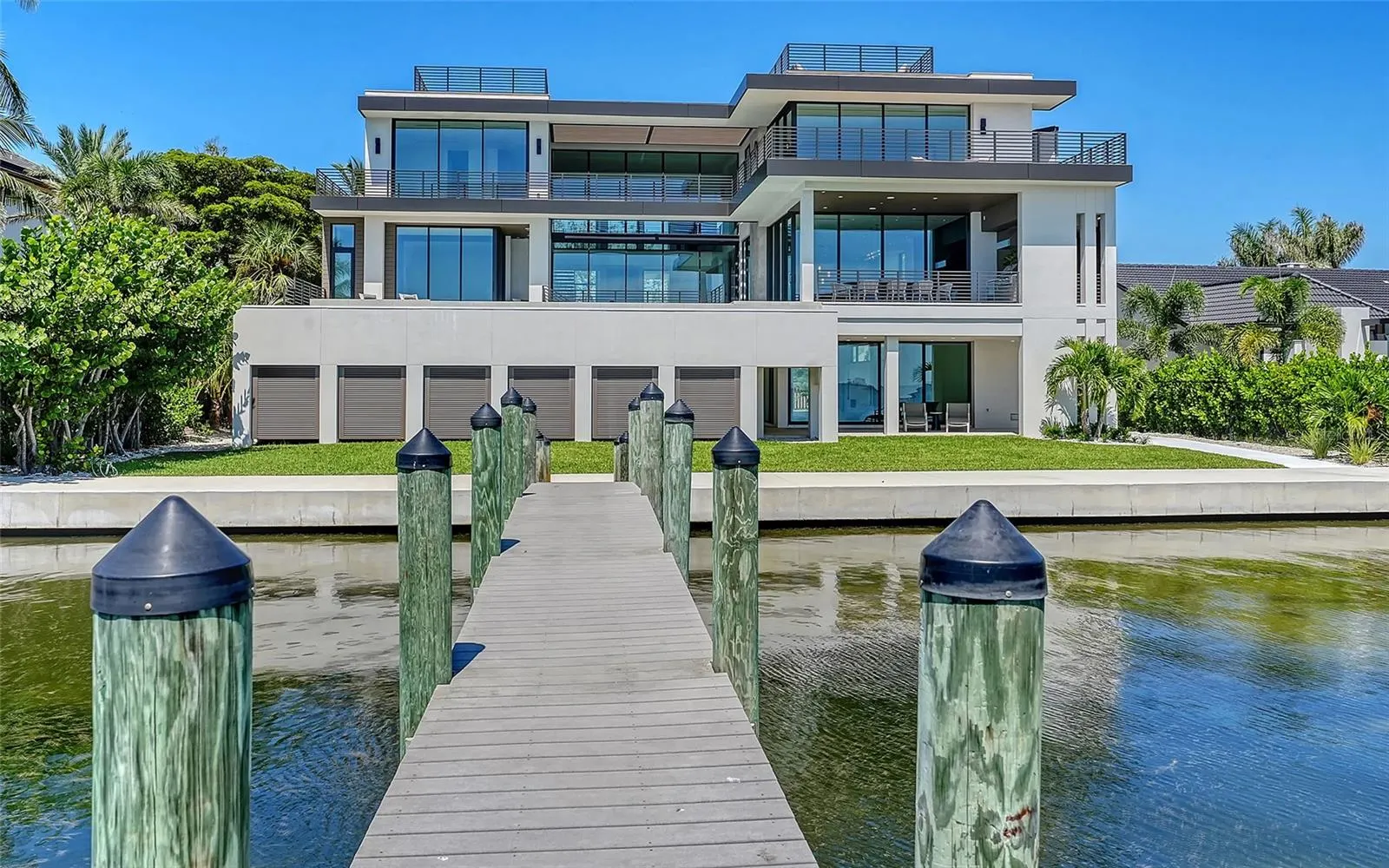 388 S SHORE DR