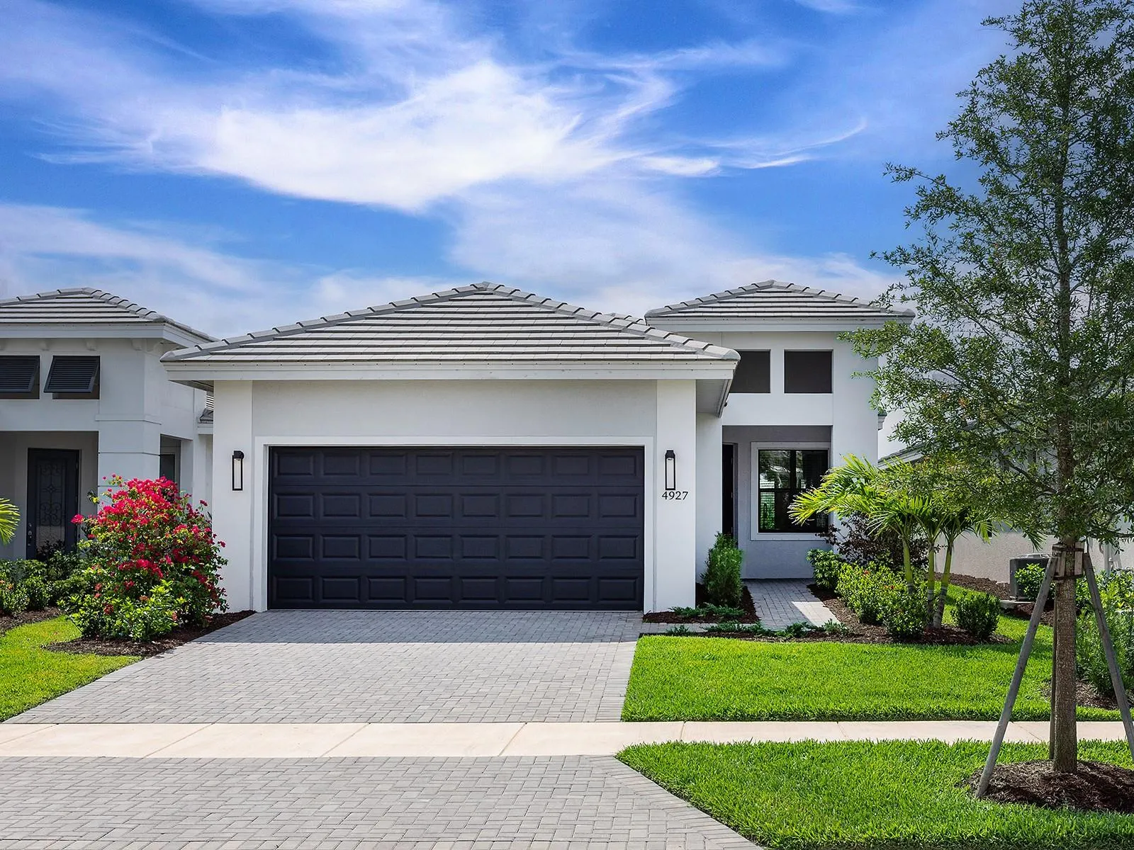 4927 CAROVA WAY