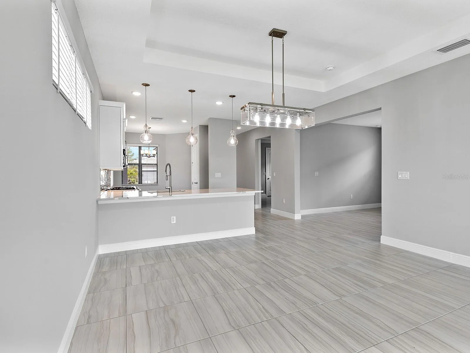 4927 CAROVA WAY