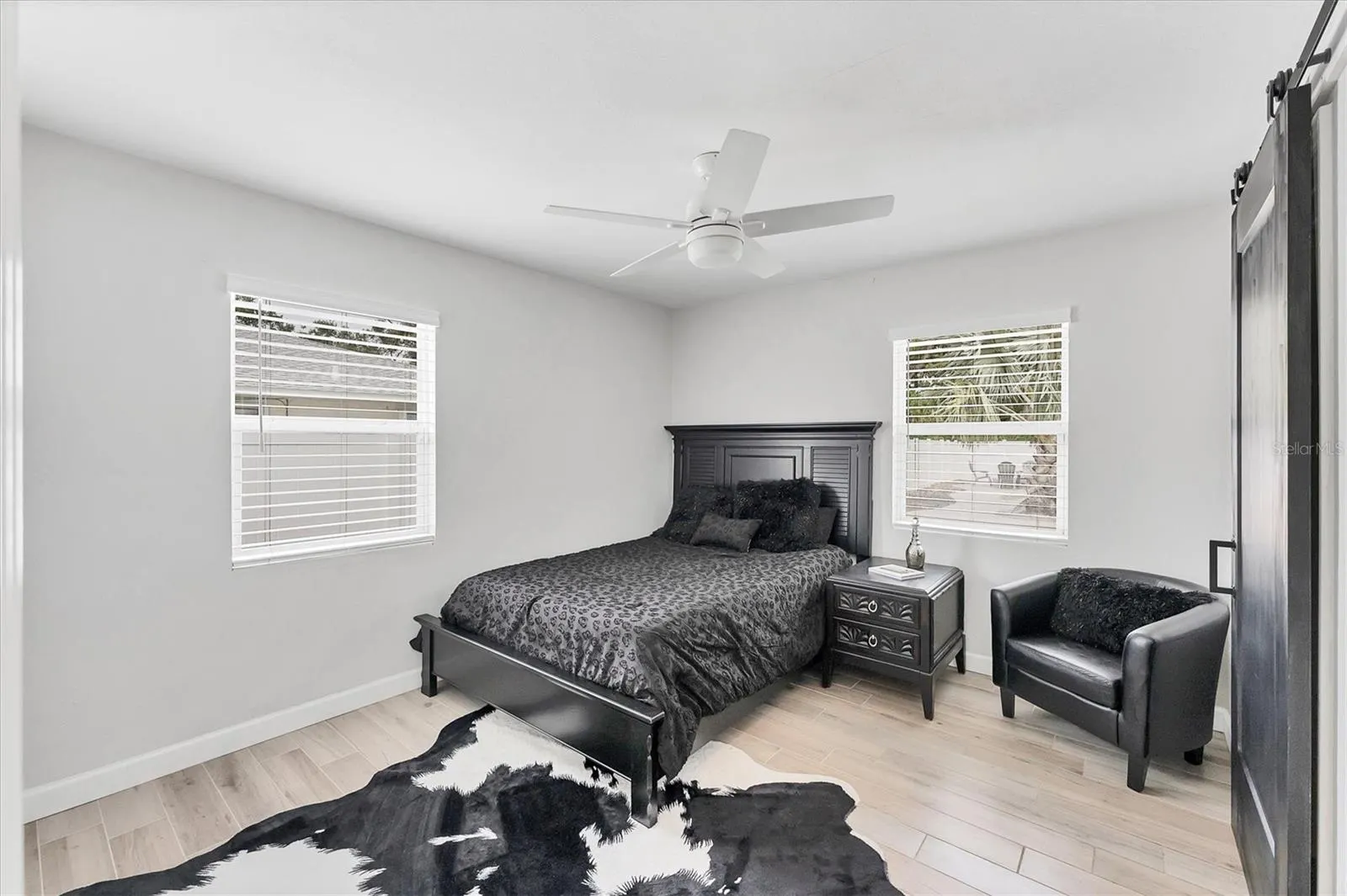 121 32ND ST W