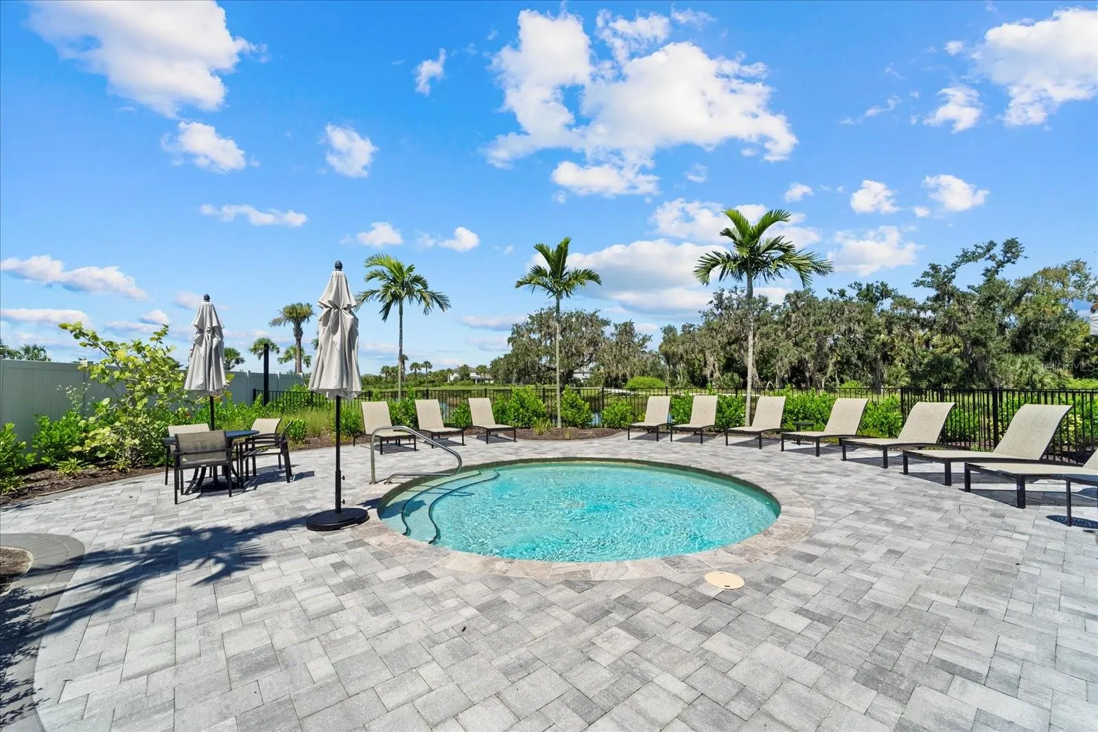 8257 SHOOTING STAR RD