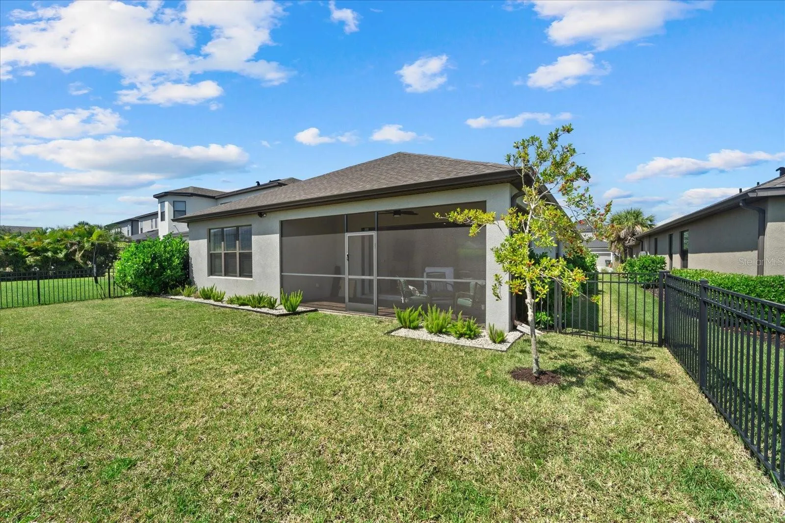 8257 SHOOTING STAR RD