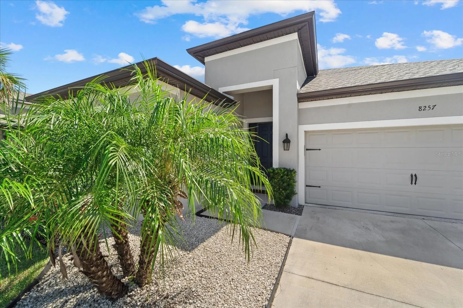 8257 SHOOTING STAR RD