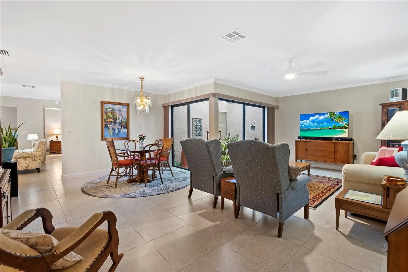 3953 GLEN OAKS MANOR DR