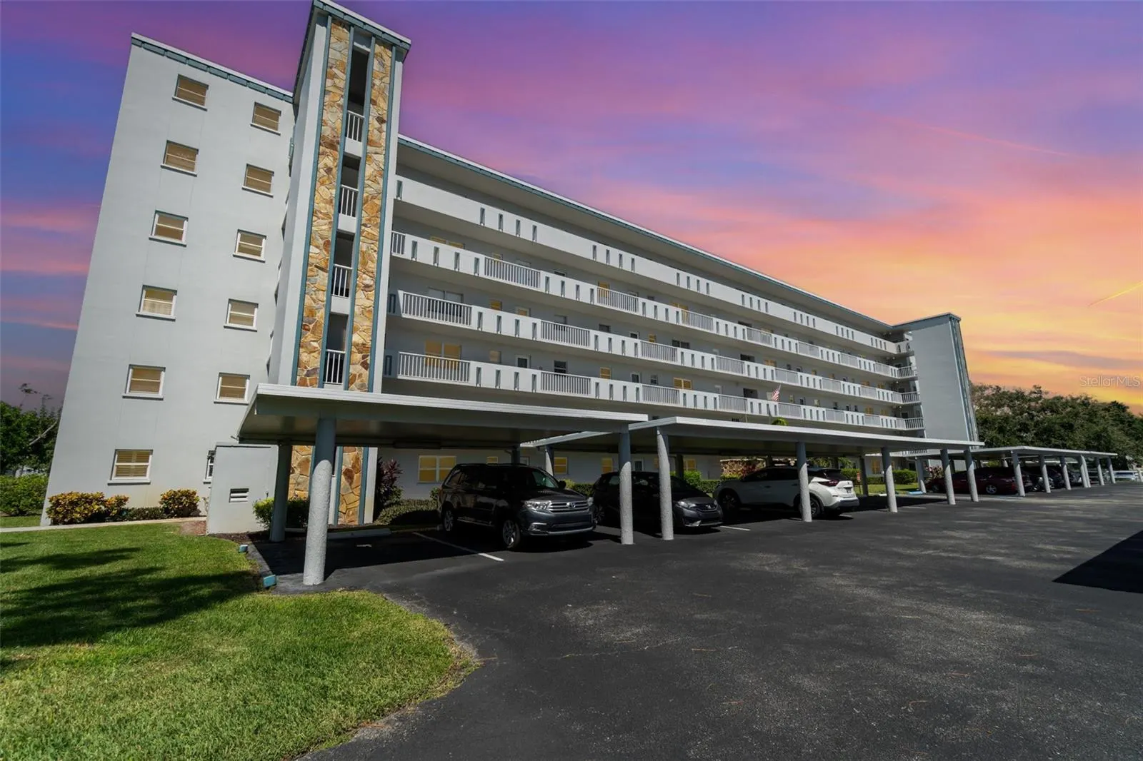 4240 IRONWOOD CIR #302A, #302A
