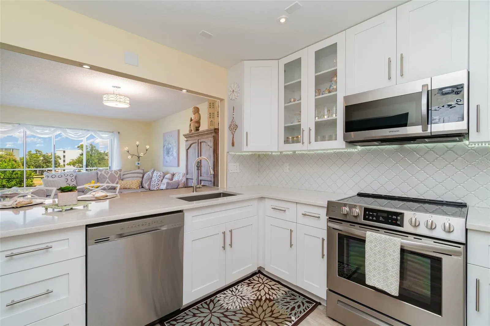 4240 IRONWOOD CIR #302A, #302A