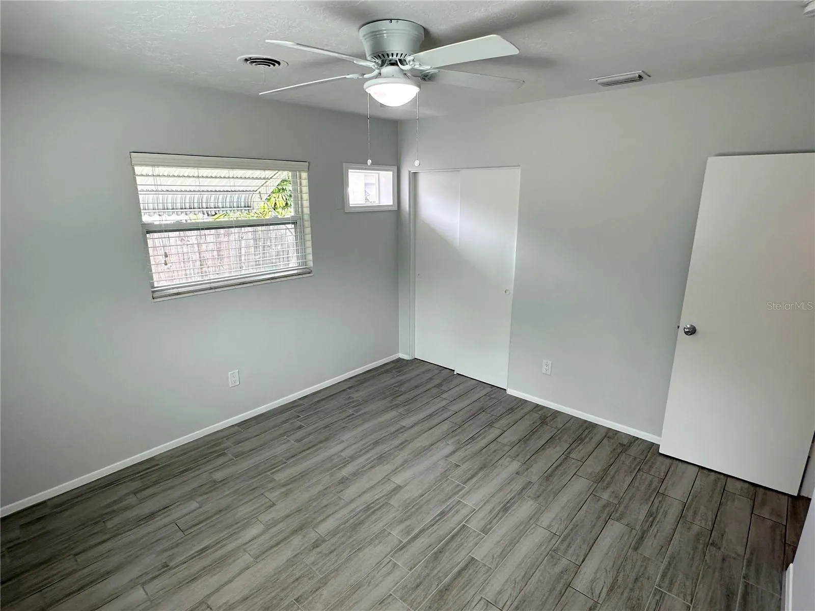 3325 2ND AVE W