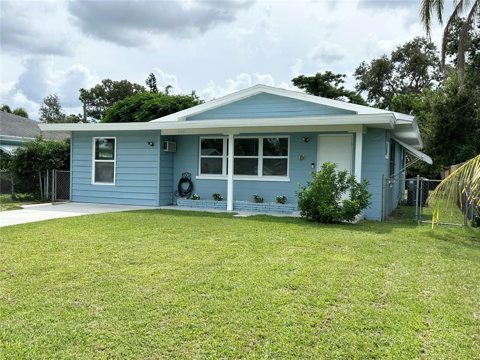 3325 2ND AVE W