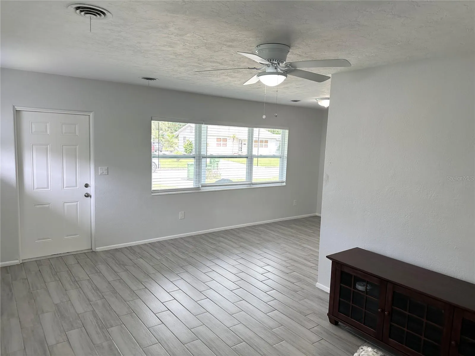 3325 2ND AVE W