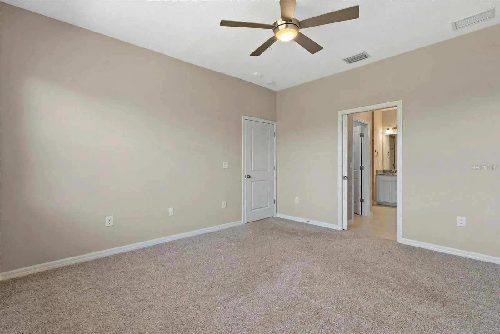 12401 OSORIO CT #203, #203