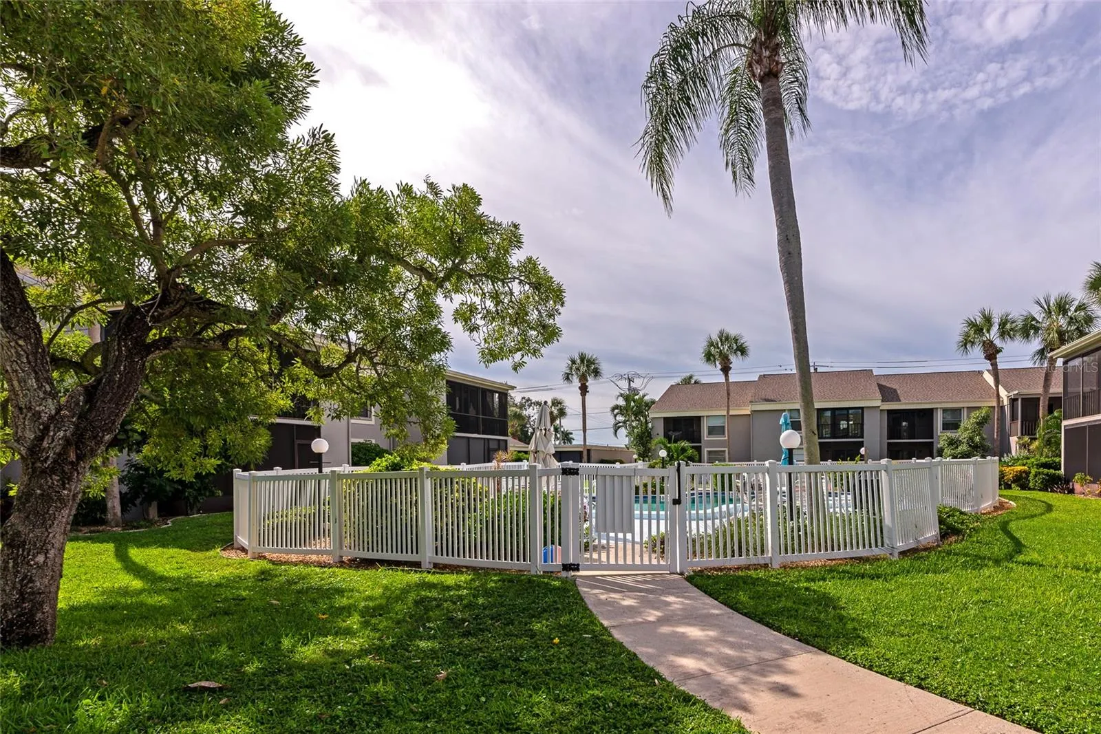 5964 7TH AVE W #5964, #5964