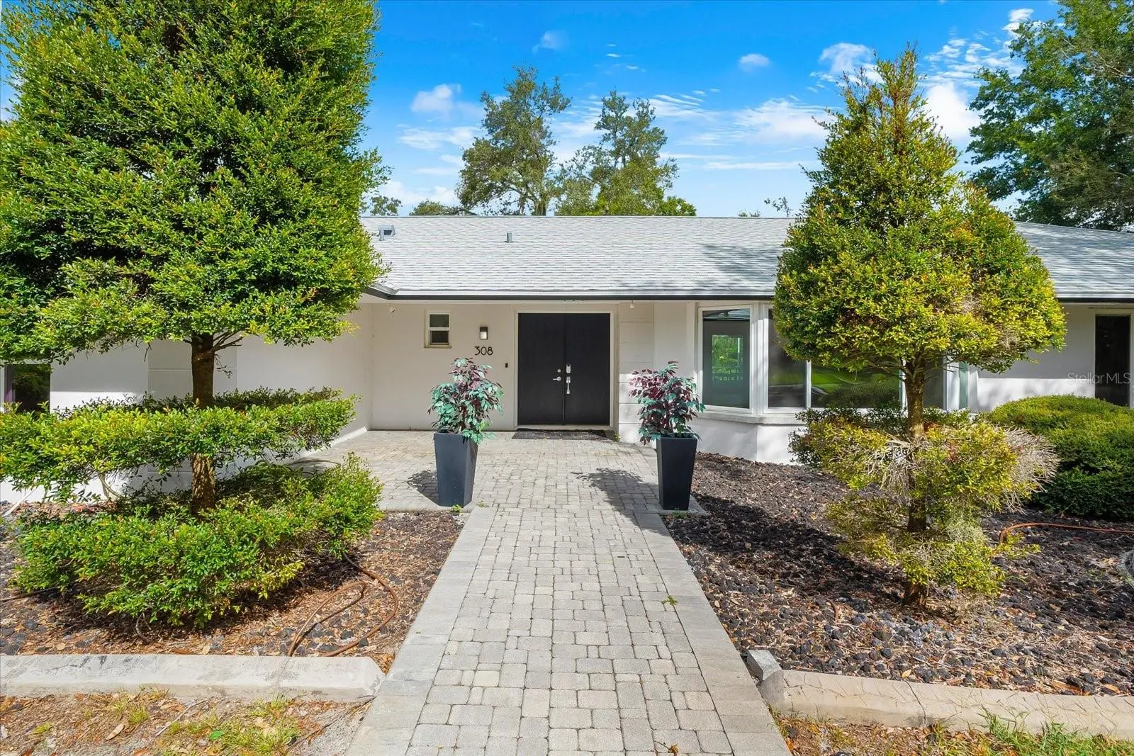 308 CAMBRIDGE PL
