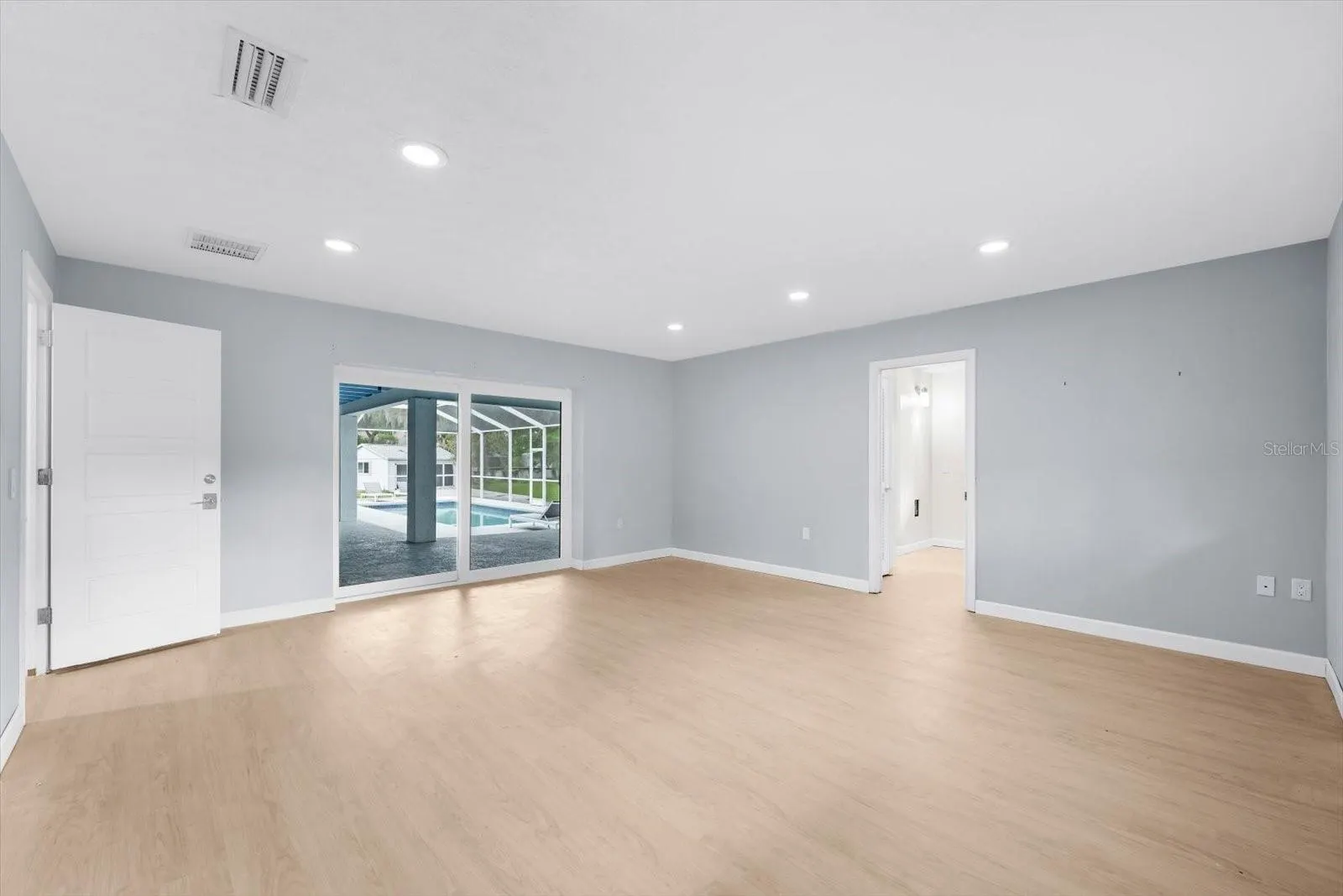 308 CAMBRIDGE PL