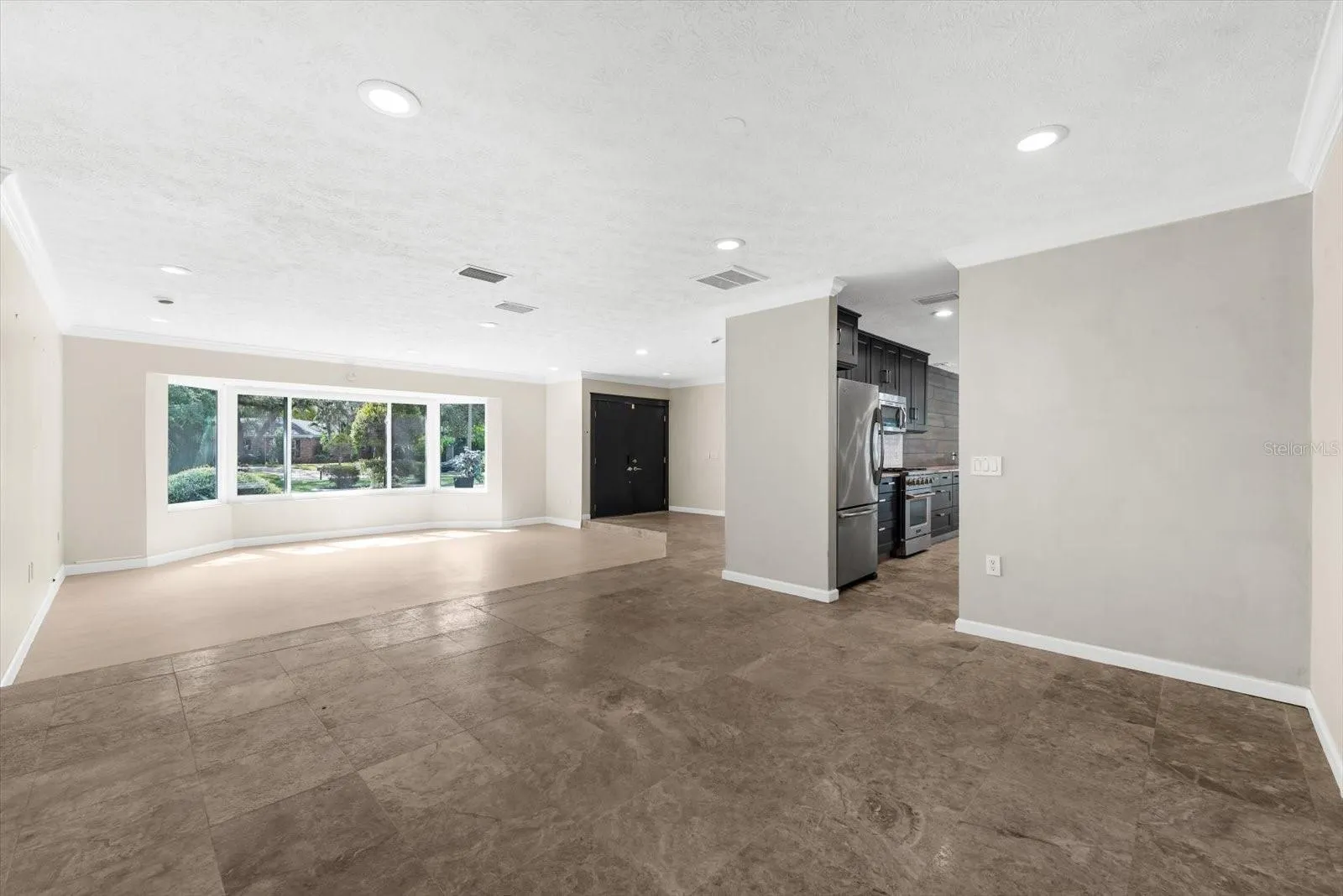308 CAMBRIDGE PL