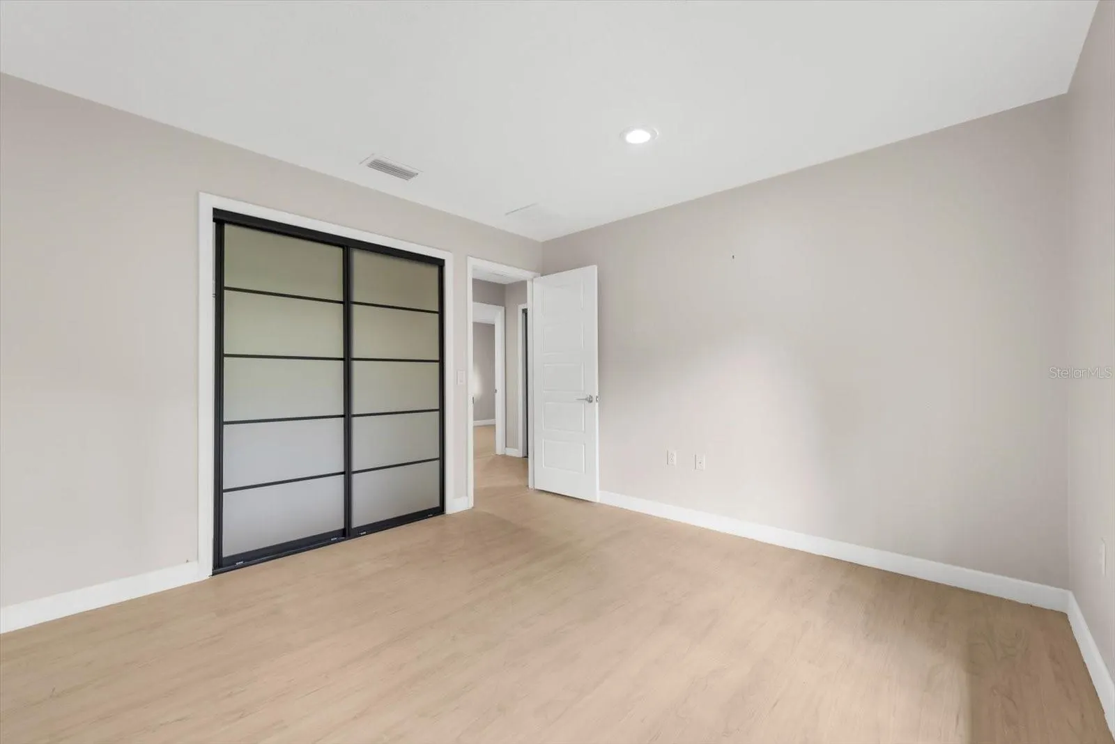 308 CAMBRIDGE PL