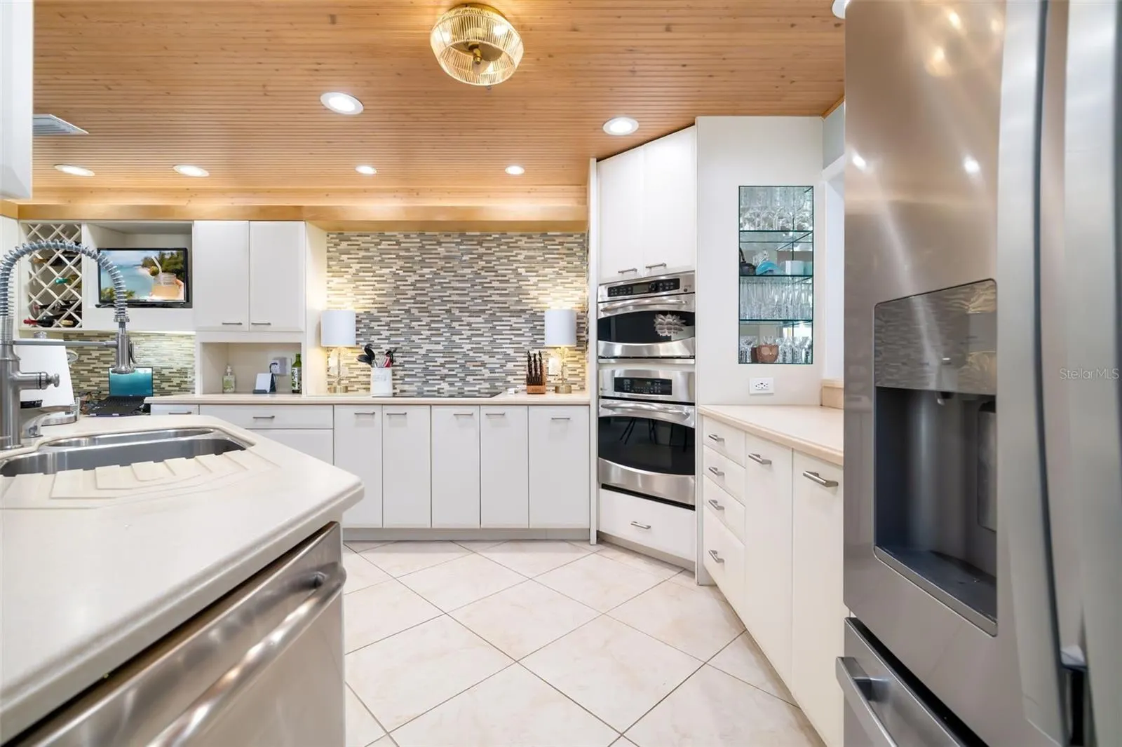 2358 HARBOUR OAKS DR