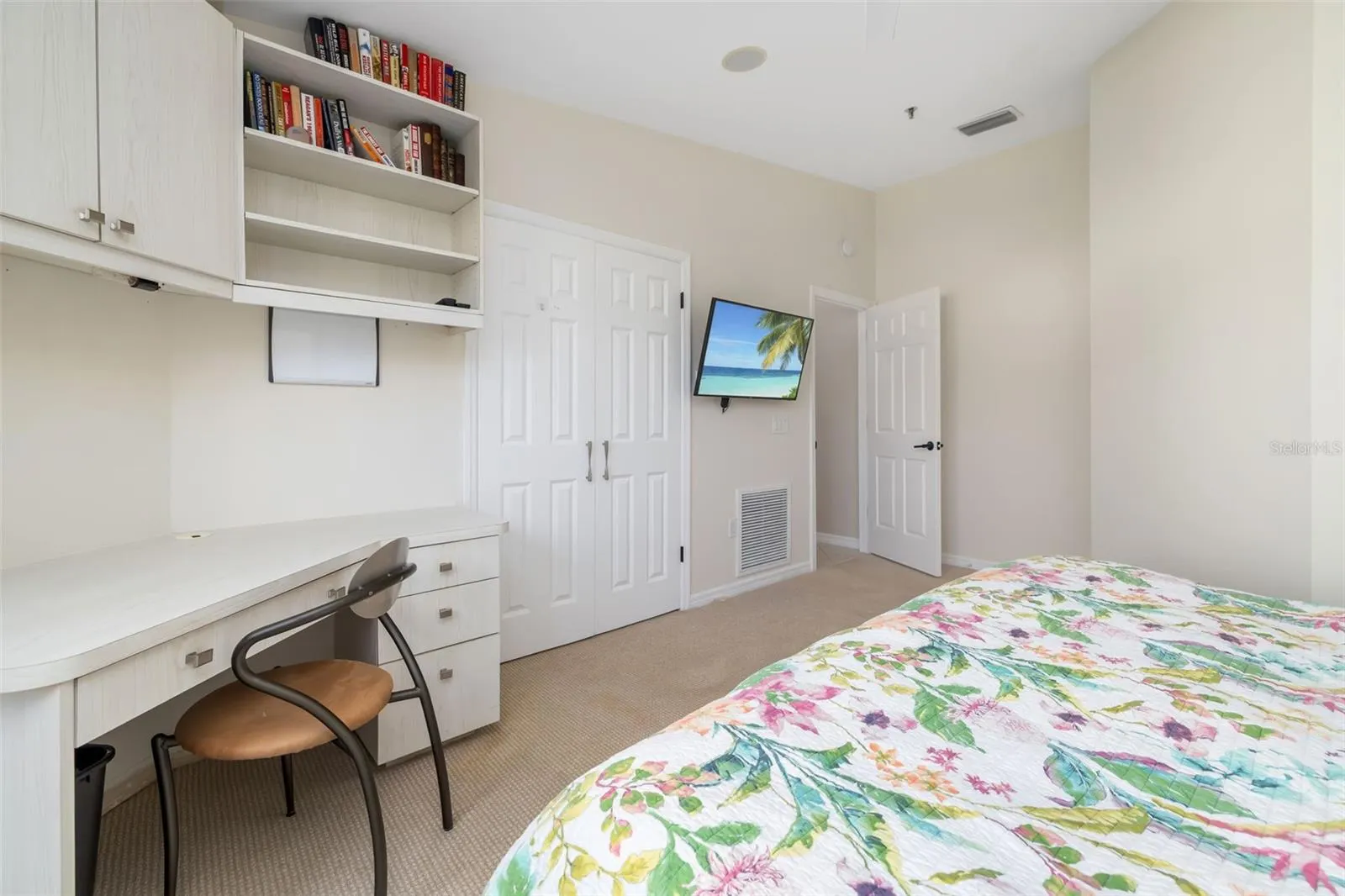 2358 HARBOUR OAKS DR