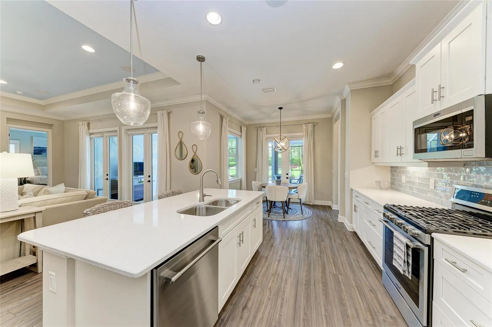 4723 SENECA PARK TRL