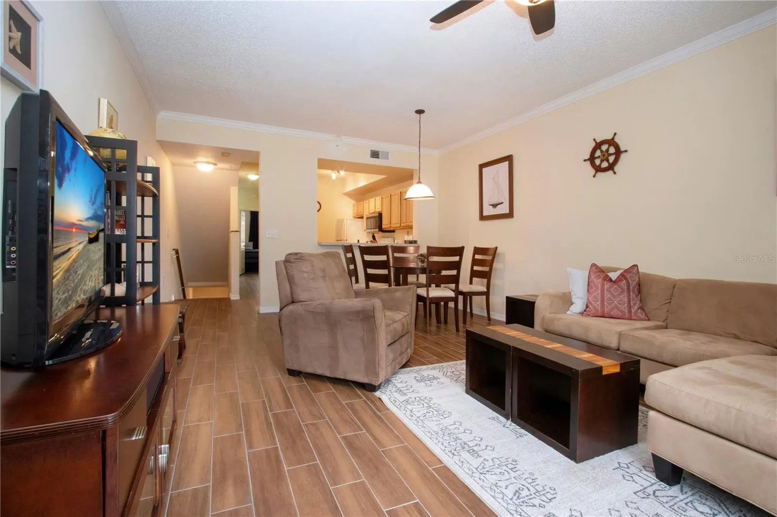 5721 BENTGRASS DR #20-208, #20-208